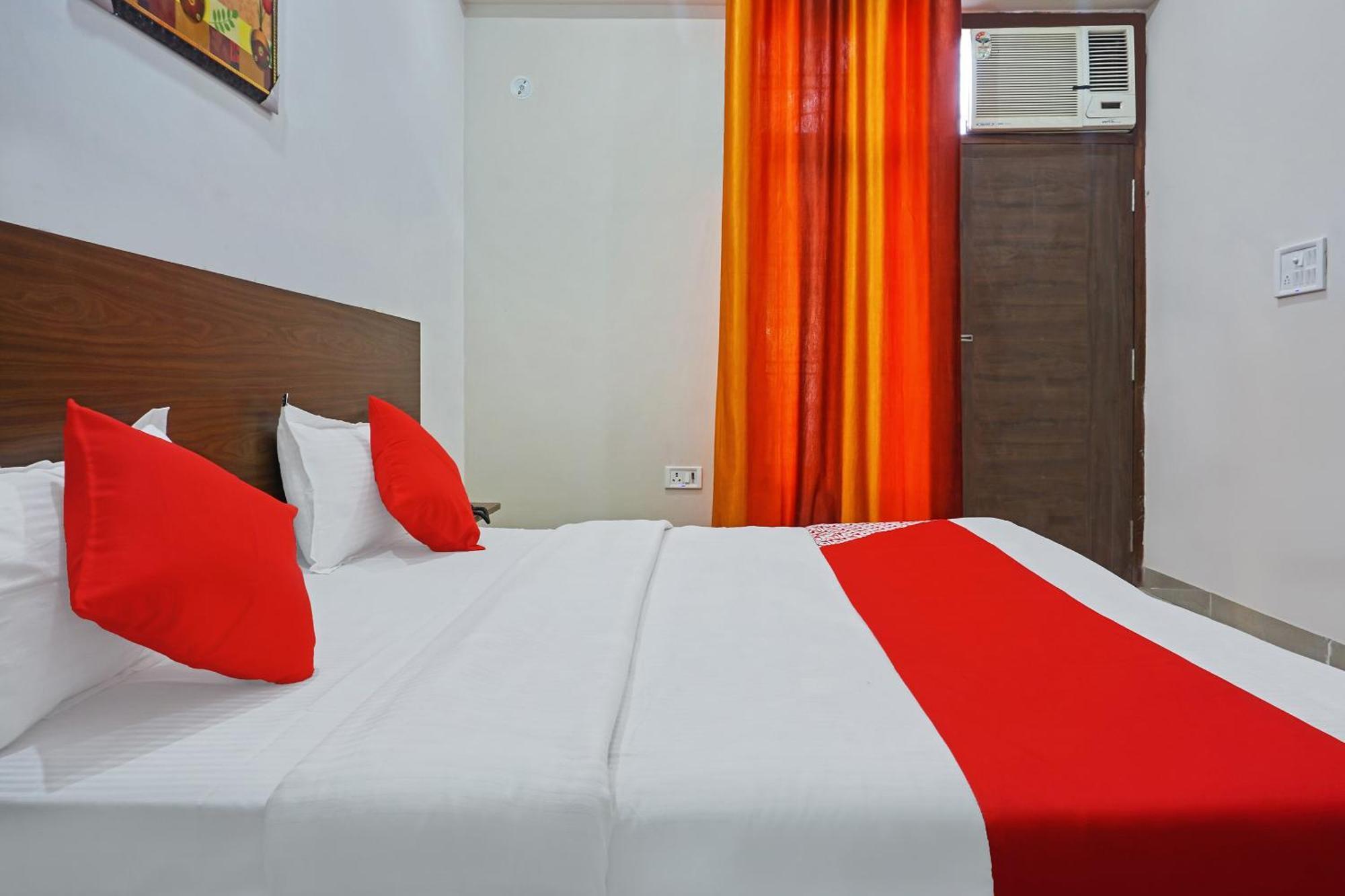 Hotel O Quadis Noida Exterior photo